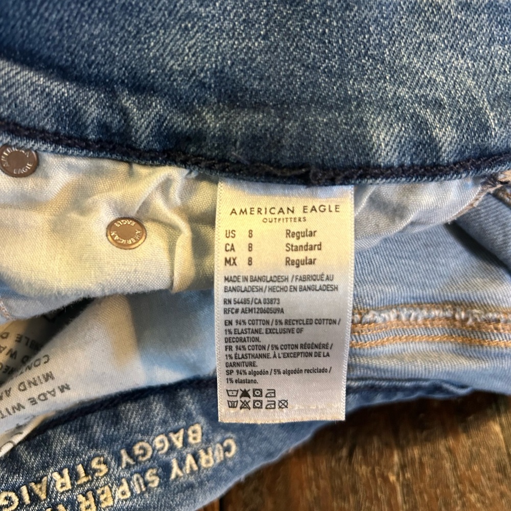 American Eagle Curvy Super High-Rise Baggy Straight Light Blue Denim Jeans - Picture 9 of 10